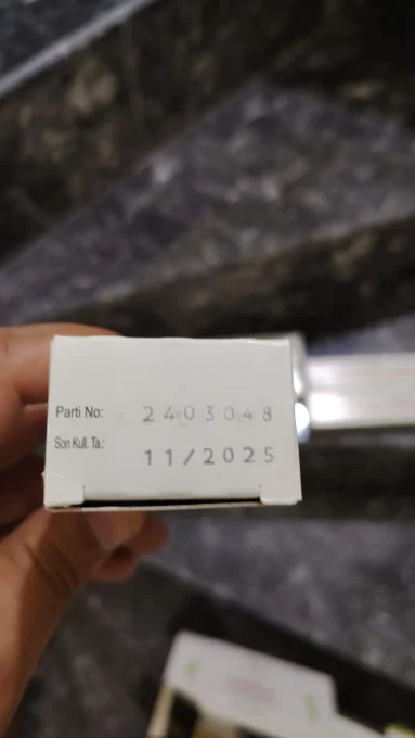 Eritretin 0.4% Gel
